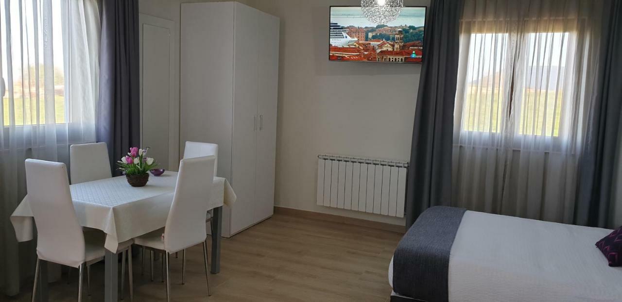 Apartamentos La Pradera De Isla Plana Eksteriør billede